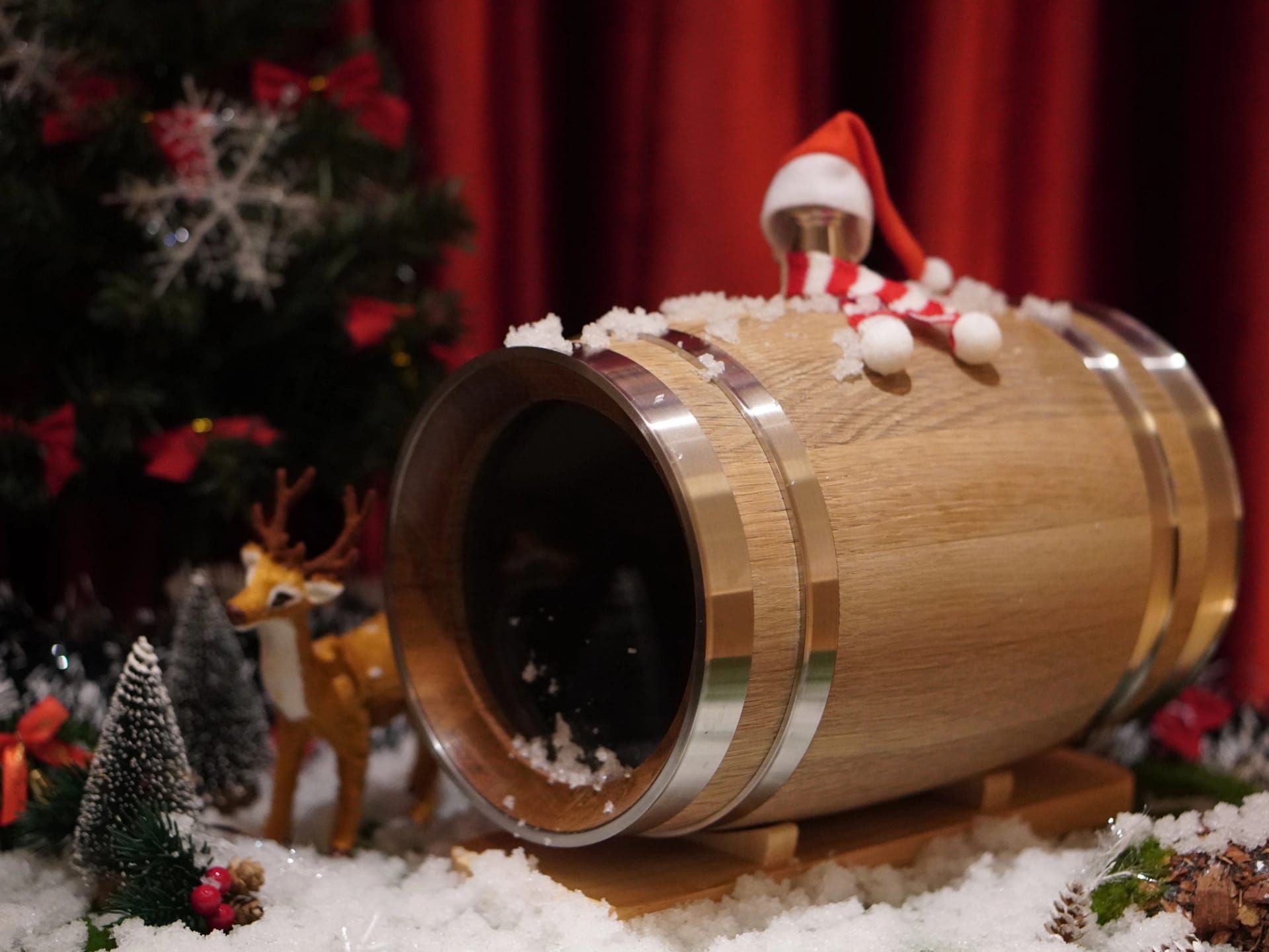 3L mini oak barrel studio display