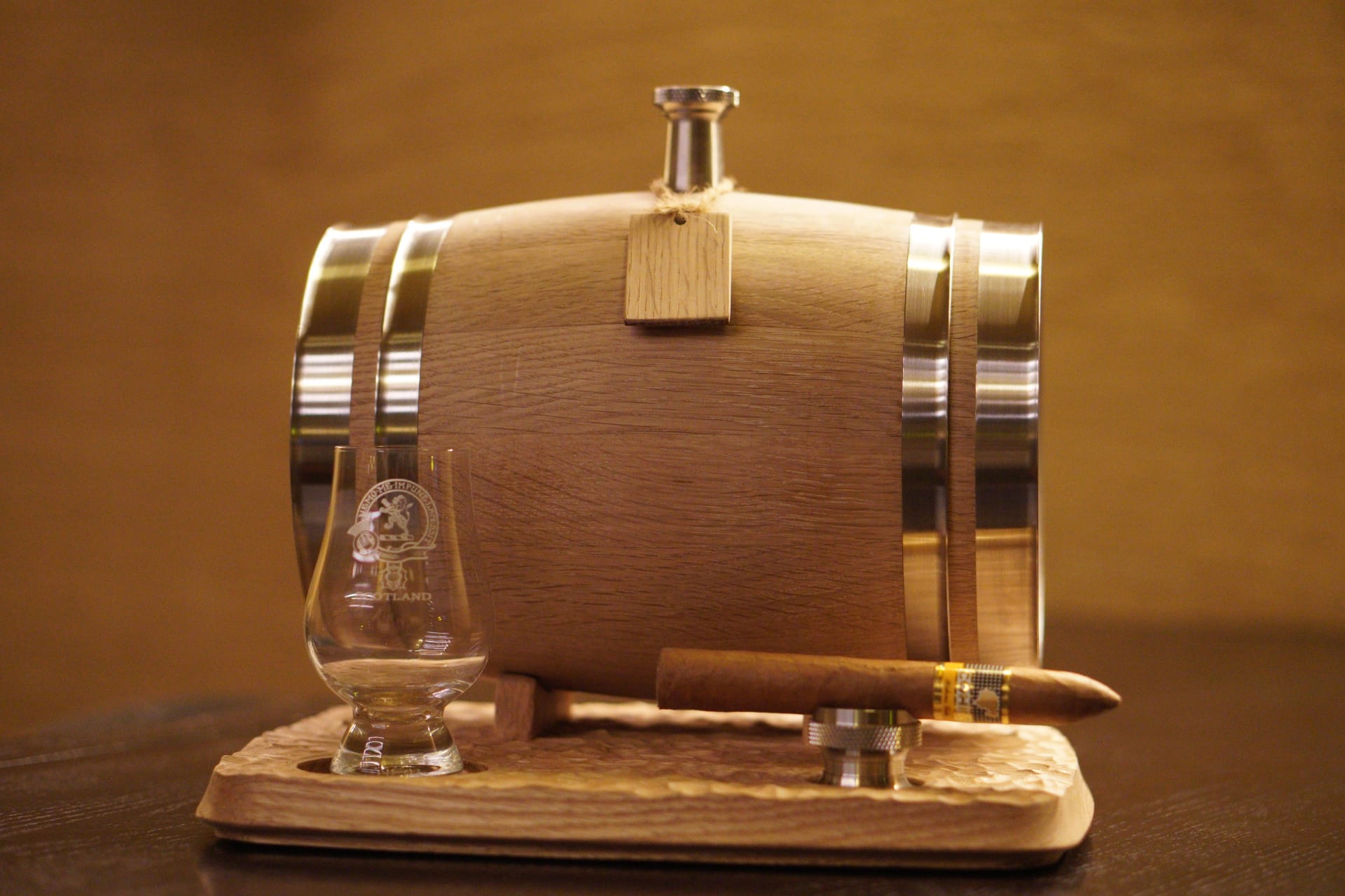 3L mini oak whiskey barrel detail
